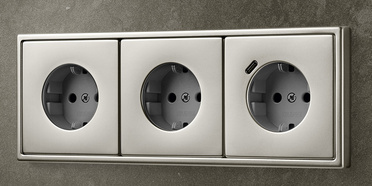 SCHUKO® Steckdosen mit USB bei DeRa-Tec  Inh. Dennis Raabe in Neukirchen