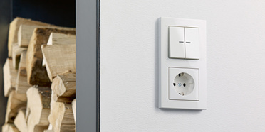 JUNG KNX Taster F 10 bei DeRa-Tec  Inh. Dennis Raabe in Neukirchen